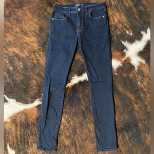 NWOT Abercrombie & Fitch Dark Wash High Rise Skinny Jeans